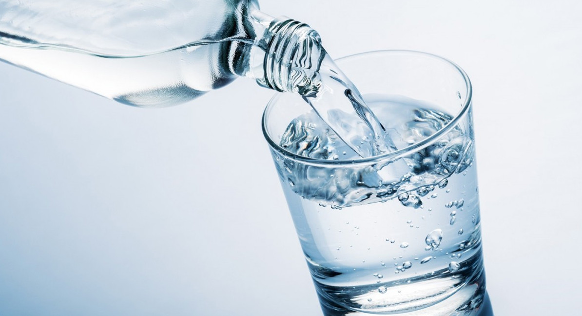 آب قبل از غذا  گرسنگی را کاهش می‌دهد